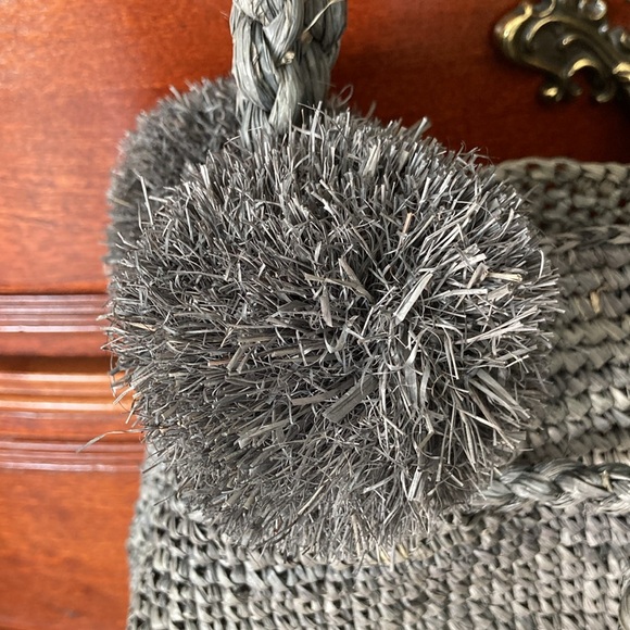 Gray Straw Bag with Straw Draw-String - Picture 4 of 5